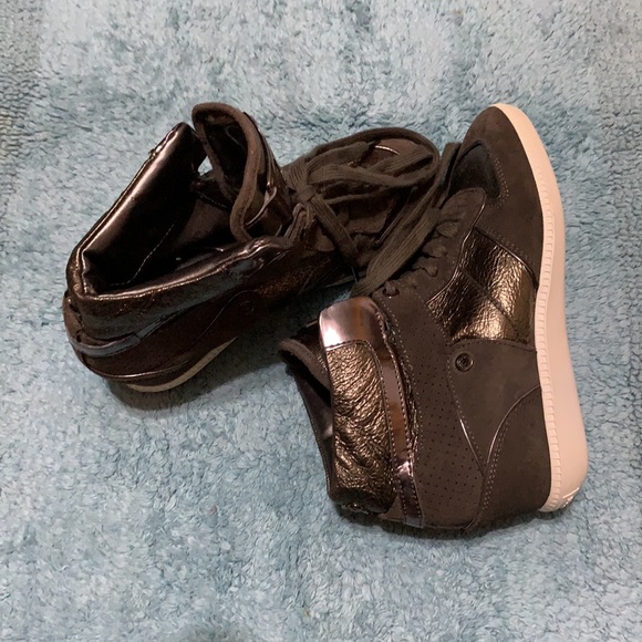 Michael Kors Nickel Grey Wedges - Picture 5 of 8